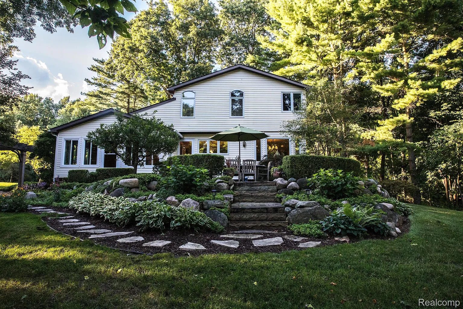 1970 Applewood Ln photo 1
