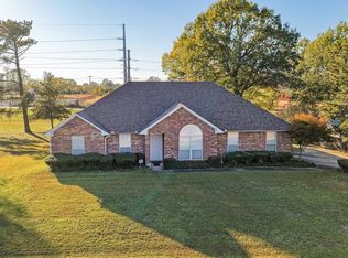5009 Nicholas Dr, Texarkana, TX 75503