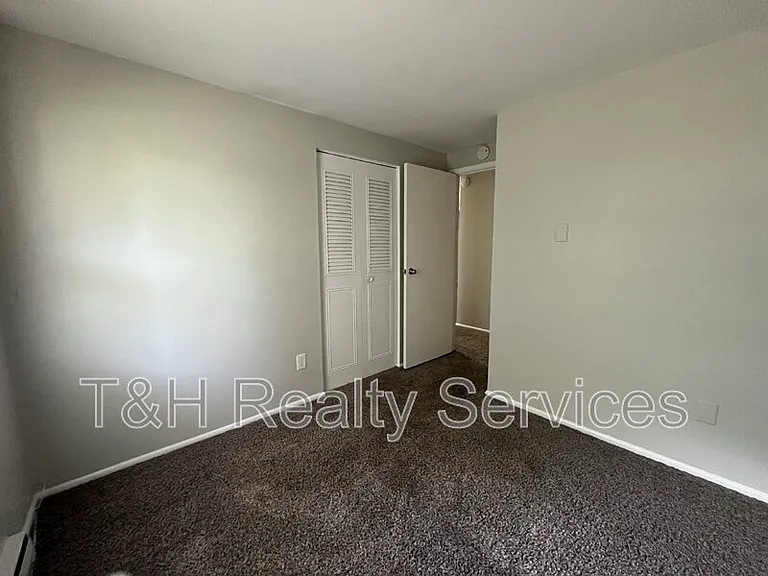 724 Southfield Ct — Photo 12