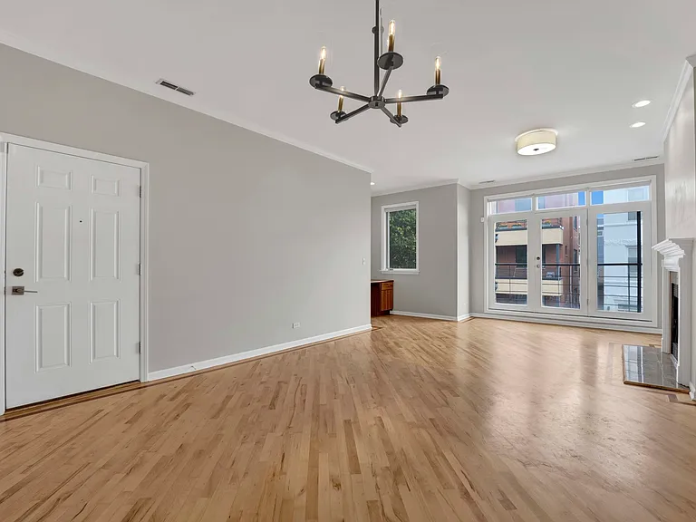 1517 W Fry St #2 — Photo 8