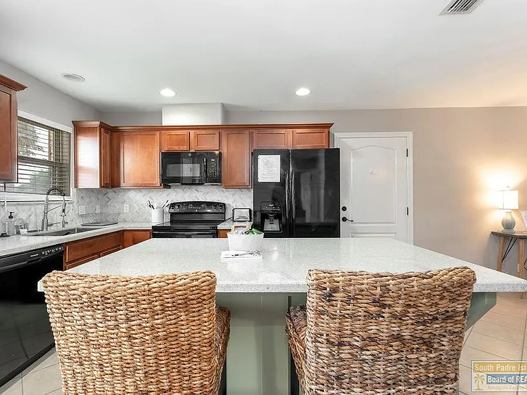 7 N Bay Hill Dr — Photo 23