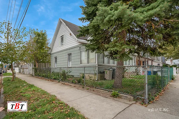 Sold by Behfar Team LLC | media 7