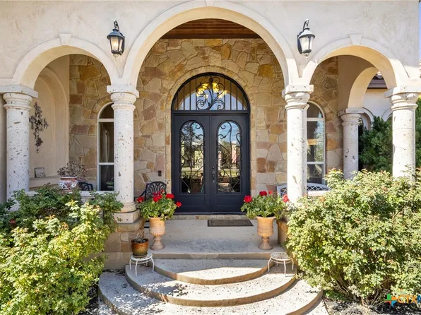 220 Gabriel Woods Dr, Georgetown, TX 78633