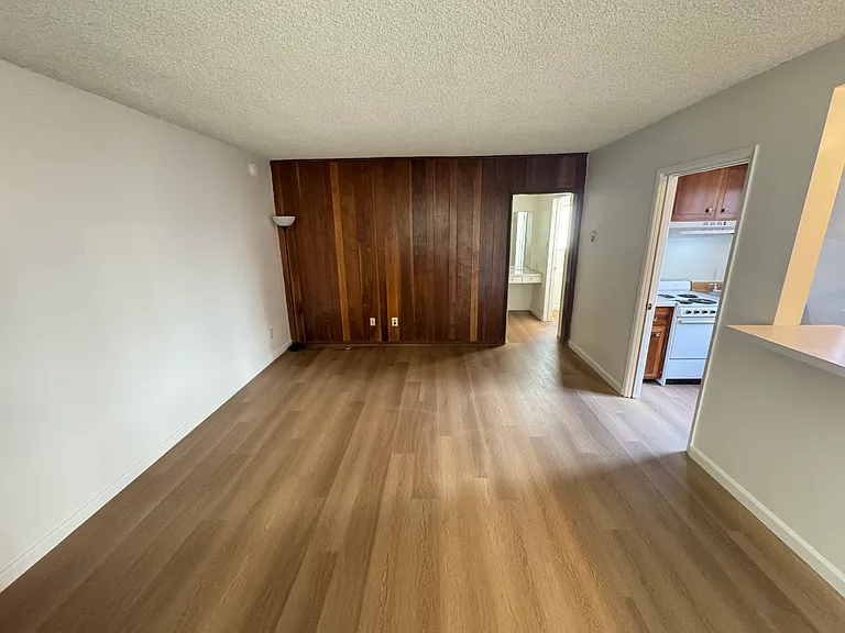 5708 Temple City Blvd — Photo 13