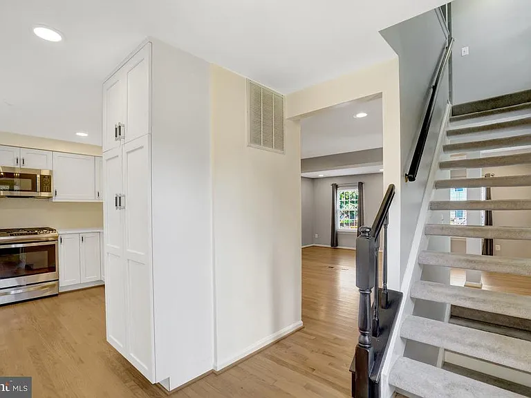 6063 Hydrangea Dr — Photo 4