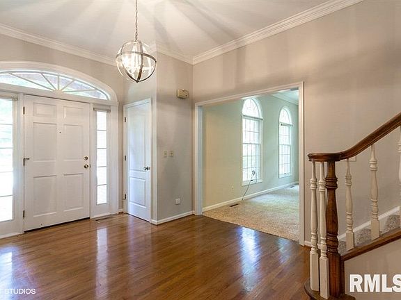 5th image of 506 W Red Oak Ct