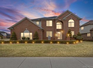 51381 Mauro Ln, Macomb, MI