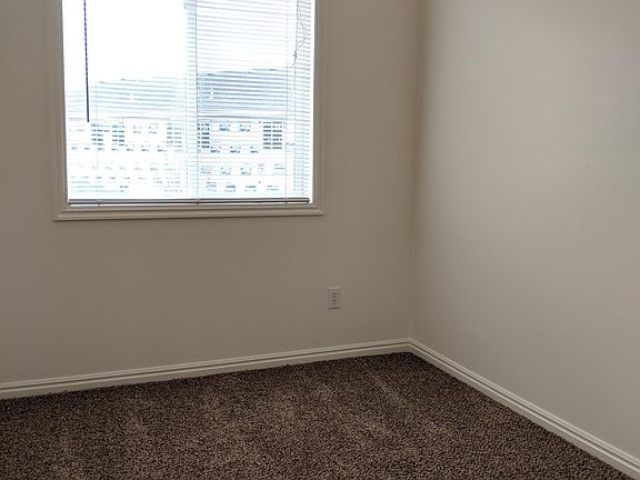 5th image of 3108 Chasewood Dr APT 4