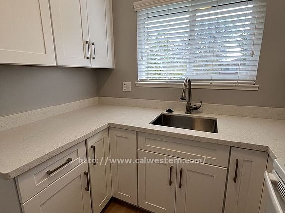 4th image of 665 Kirkland Dr APT 5