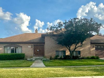 10531 Camelot St, Westchester, IL, 60154