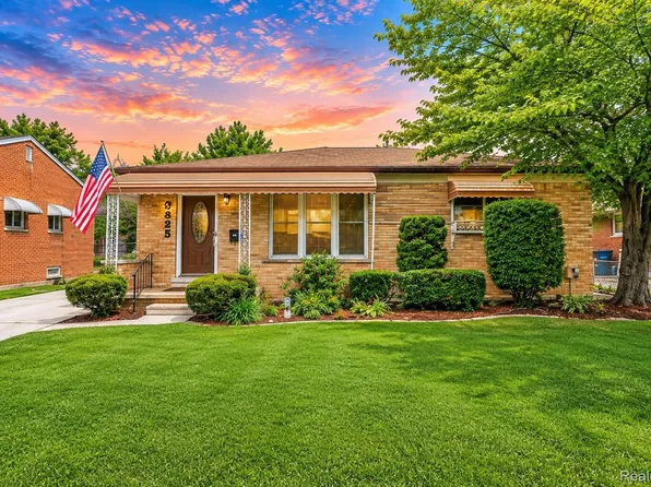 8435 Francine St, Warren, MI 48093