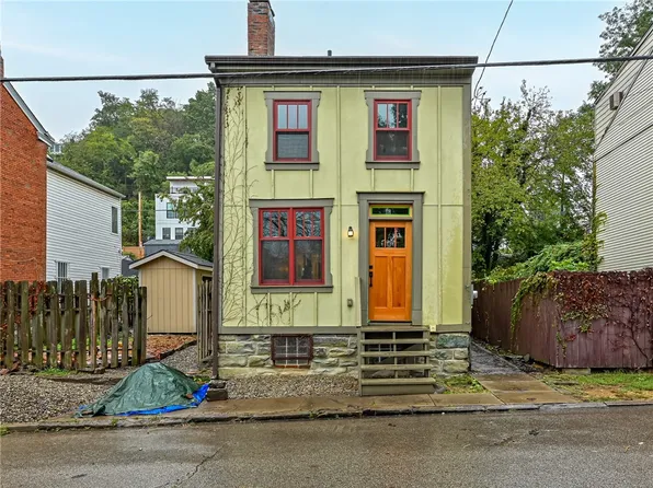 124 Carrington St, Pittsburgh, PA 15212