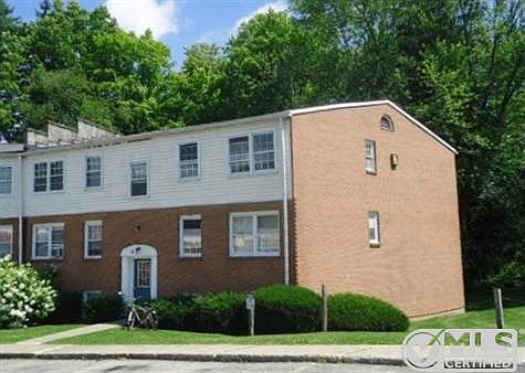 1st image of 162 Huguenot St