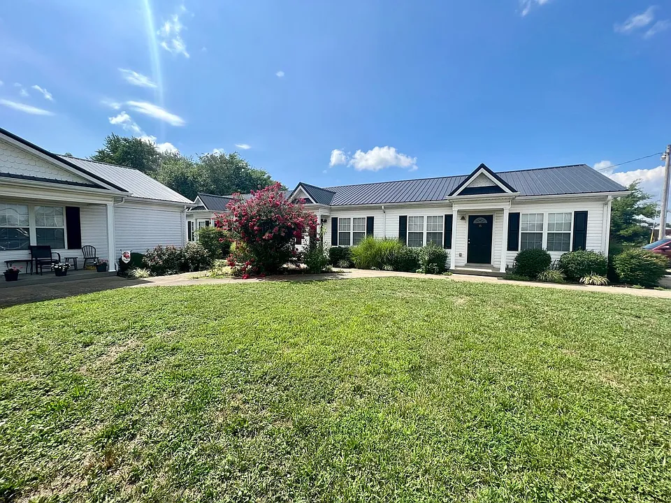 345 Kelly Rd