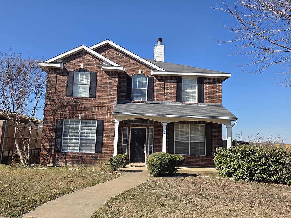 1st image of 2413 Redfield Dr