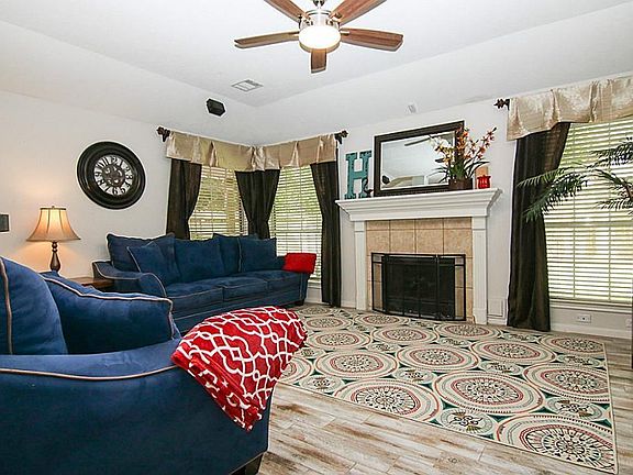 3rd image of 2310 N Mission Cir