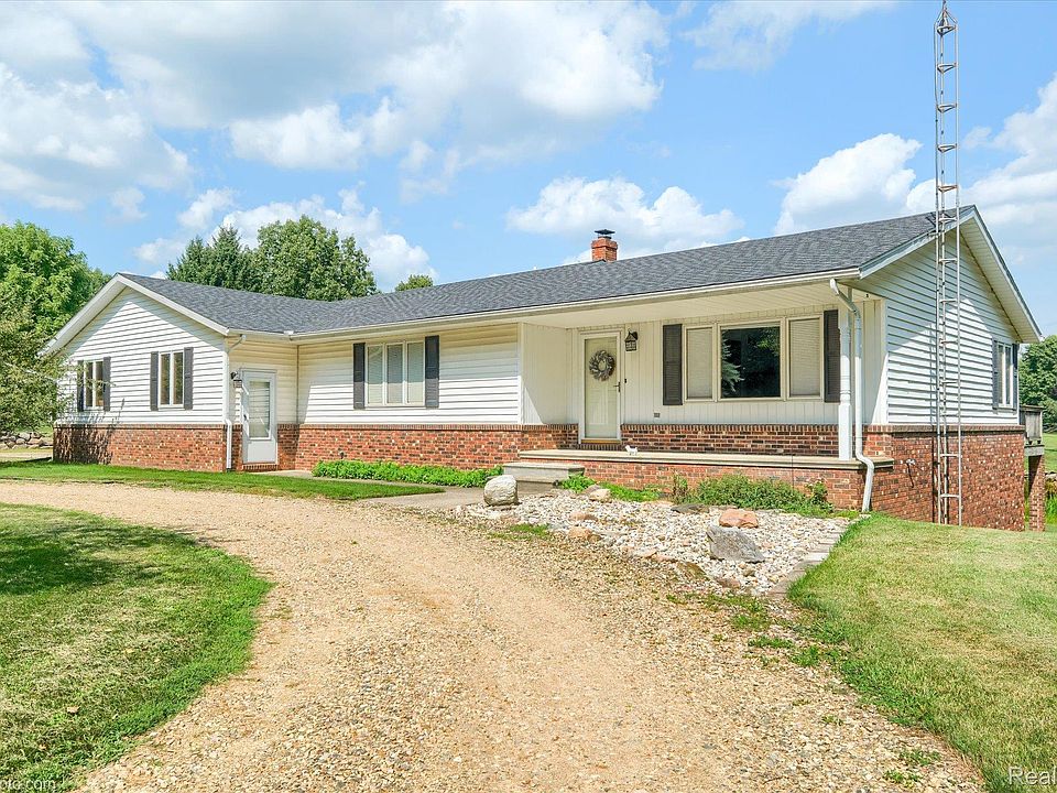 1st image of 1375 Fernwood Dr