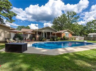 607 10th St NE, Springhill, LA 71075