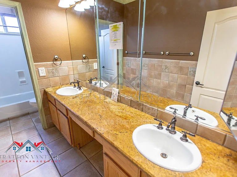 6105 W Topeka Dr — Photo 40