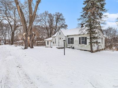 8050 Ortonville Rd, Clarkston, MI, 48348