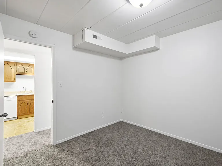 2850 Washington Blvd — Photo 19