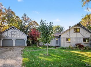 210 Short St SE, Caledonia, MI 49316