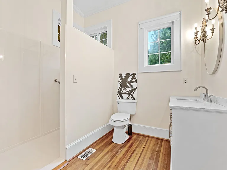 112 Capers St — Photo 16