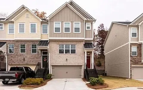 2527 Hedgeway Cir