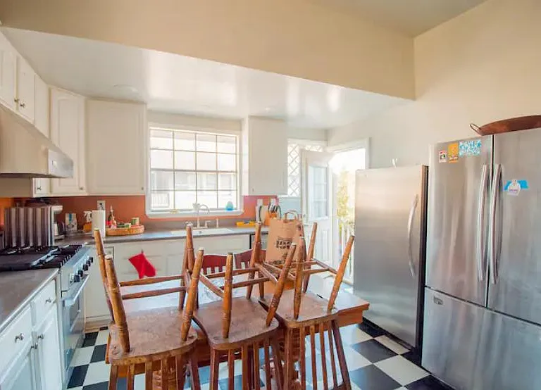 6056 Prytania St — Photo 18