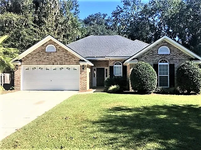 3 bed, 2.0 bath, 1462 sqft, $2,100 — Photo 1