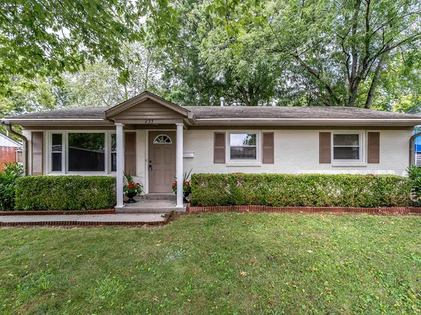 233 Vanderbilt Dr, Lexington, KY 40517