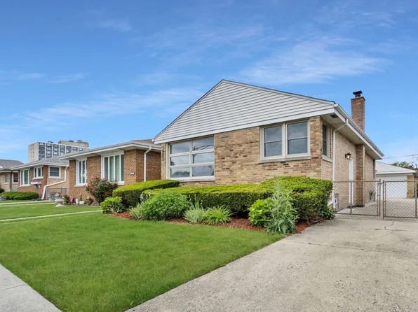 4852 N Montclare Ave, Chicago, IL 60656