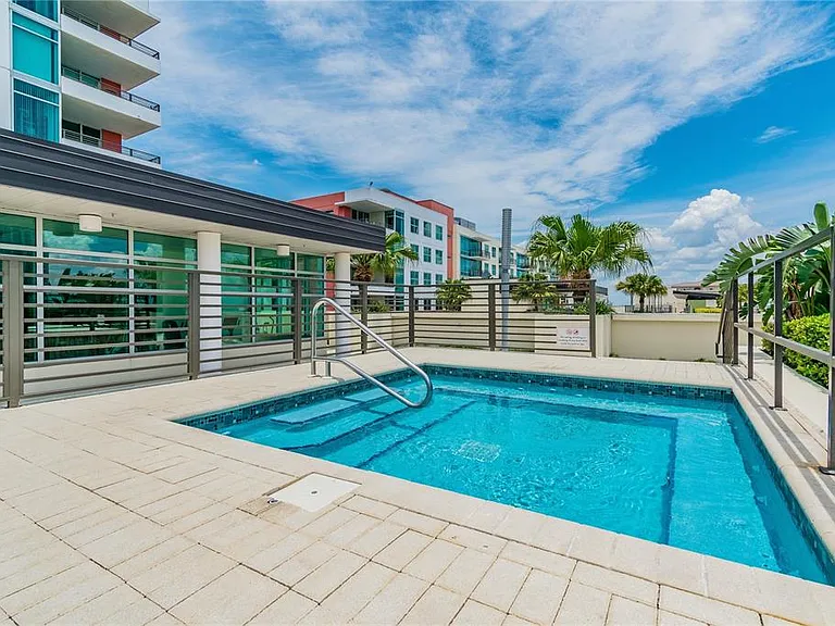 1120 E Kennedy Blvd #612 — Photo 41