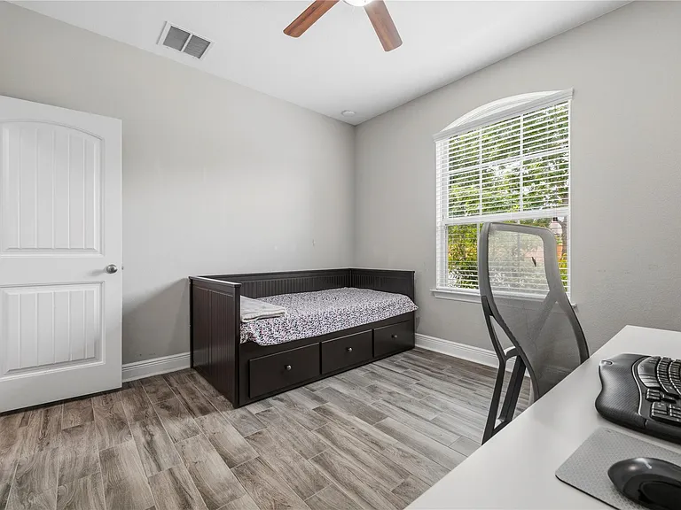 3013 Chalice Well Dr — Photo 9