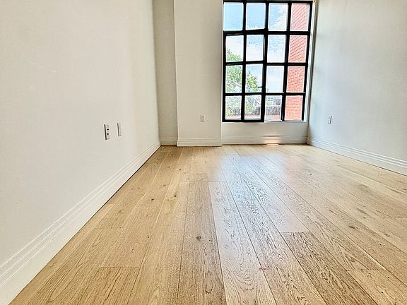 3rd image of 811 5th Ave APT 401
