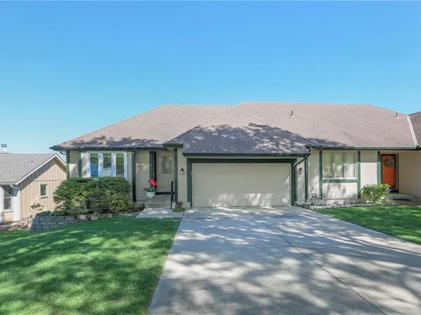 8409 Westridge Rd, Raytown, MO 64138