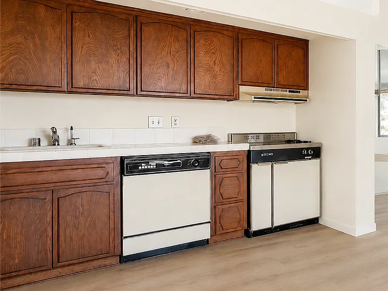 1300 Oak Ave #4 — Photo 10