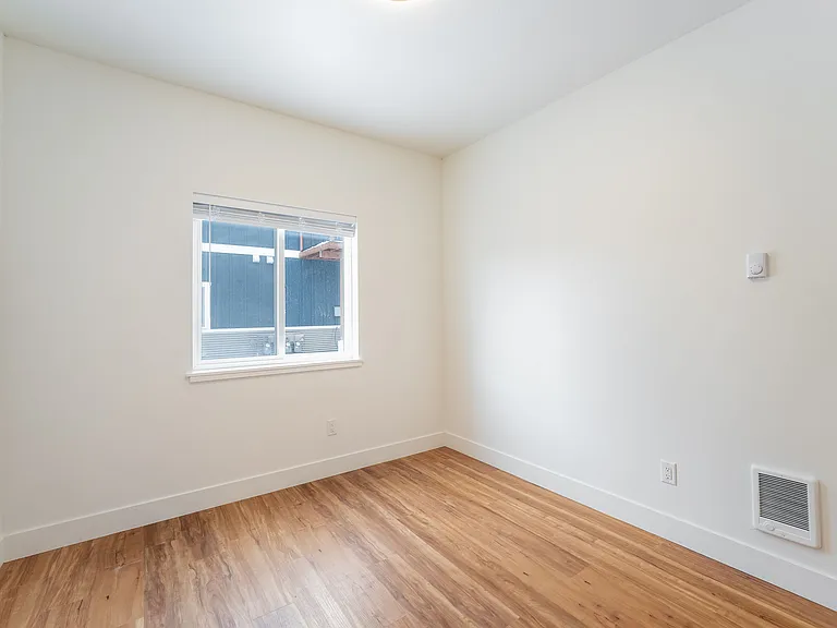 Silver Star Apartments — Photo 89