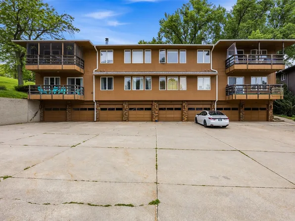 1734 Pikes Peak Ct NE #E, Cedar Rapids, IA 52402