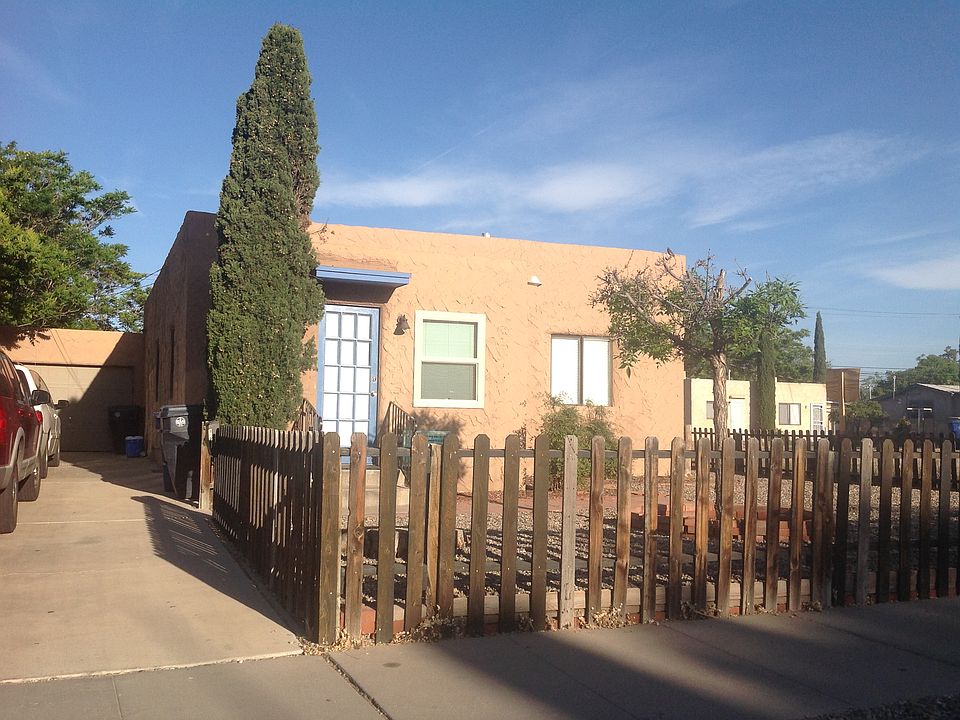 319 Princeton Dr. SE