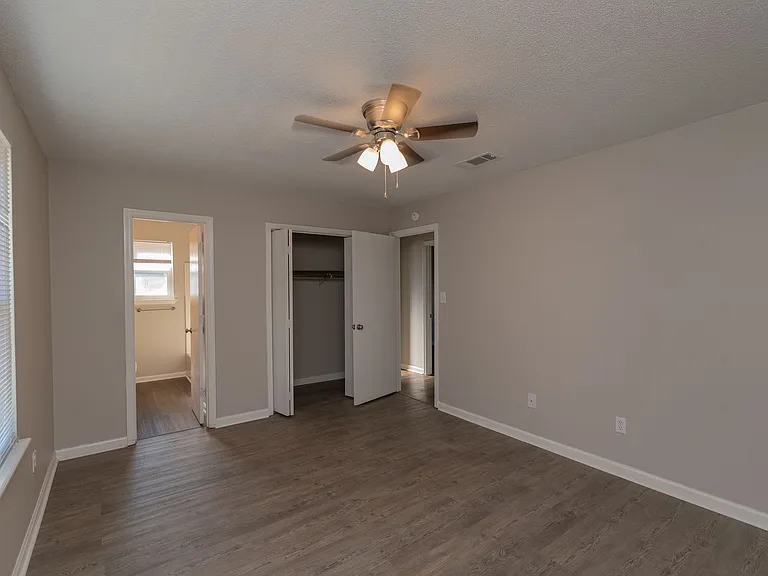 2937 Dahlia Dr — Photo 26