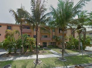 3582 NE 171st St #5, North Miami Beach, FL 33160