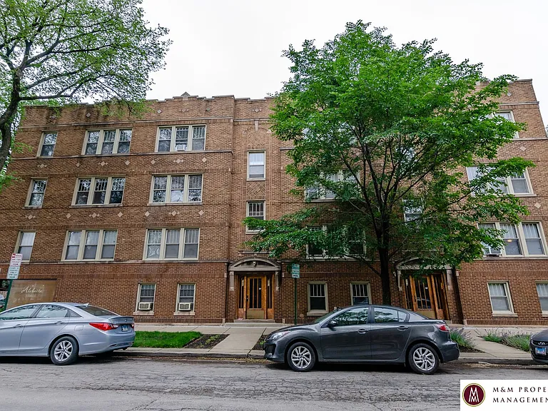319 Harrison St — Photo 3