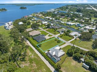 6616 110th Pl, Sebastian, FL 32958