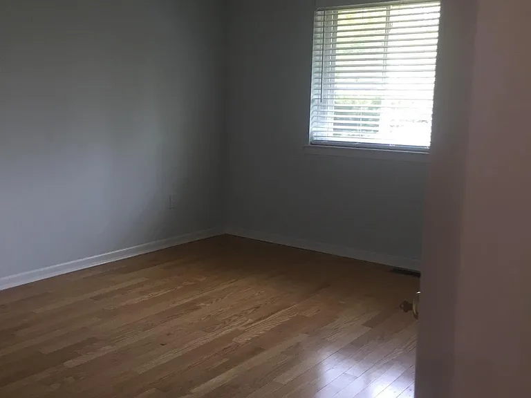 94 Tennyson Dr — Photo 14