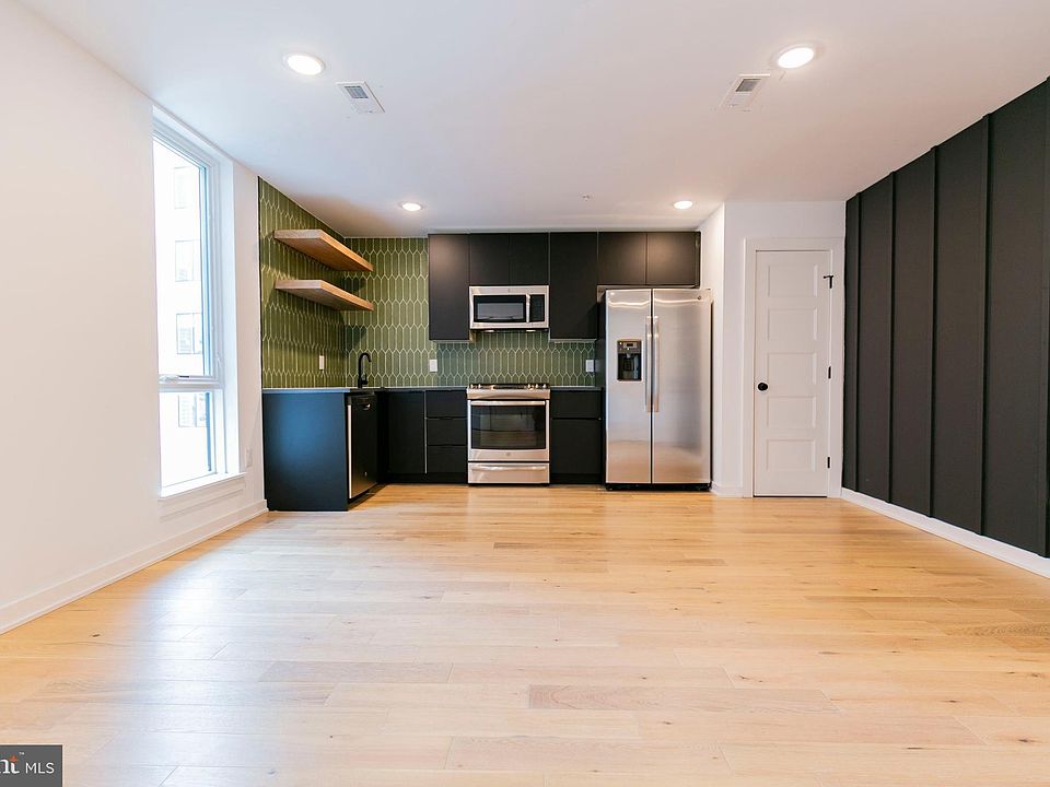 1st image of 13 E Jefferson St APT 5