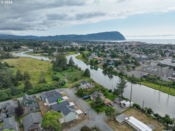 965 Queen St, Seaside, OR 97138