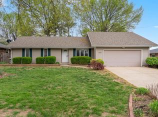 1324 E Richmond St, Springfield, MO 65804