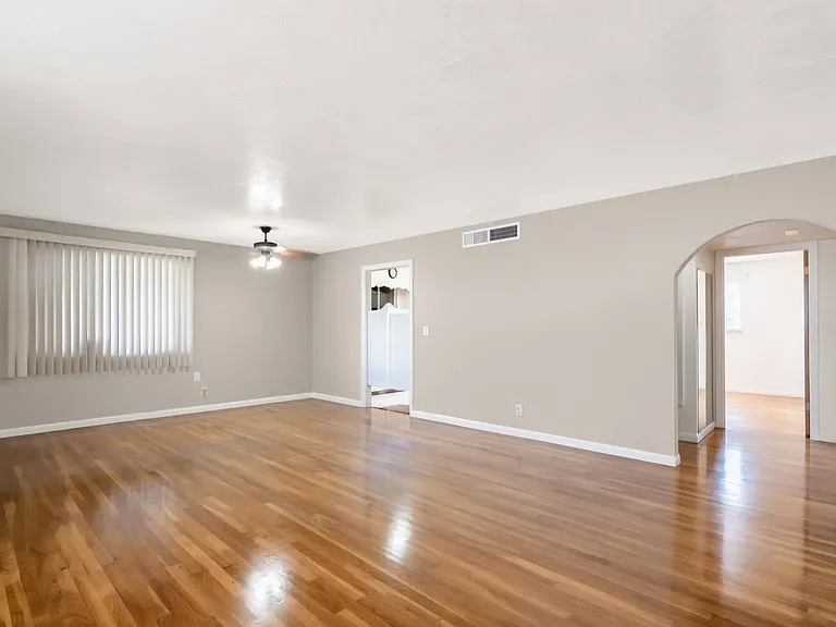 3127 Polk Ave — Photo 4