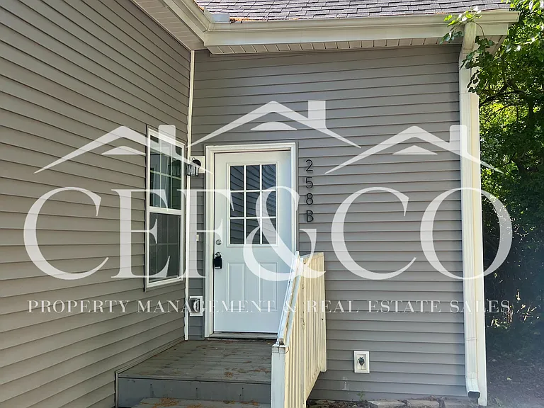 258 Ernest L Collins Ave #B — Photo 3